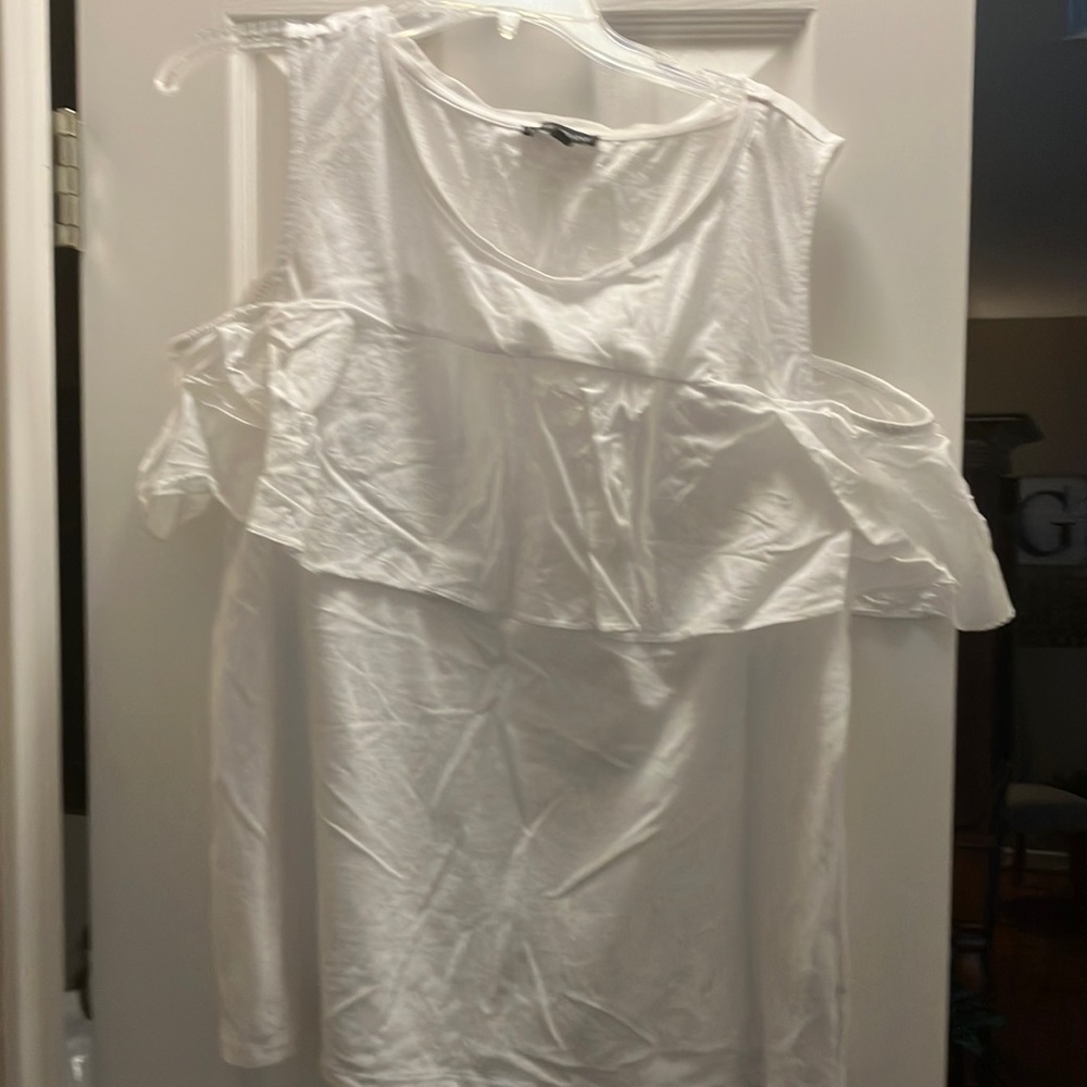 Great size 18/20 summer top. Solid white!